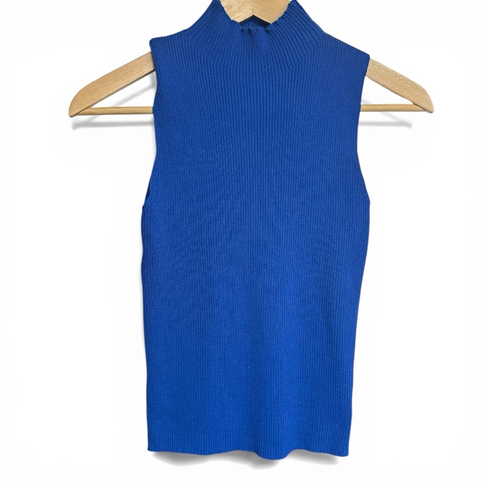 LUC•CE Sleeveless Ribbed Turtleneck Sweater